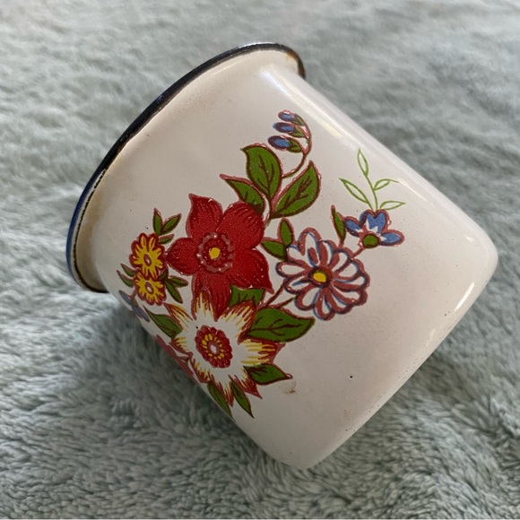 Vintage Bumper Harvest Enamel Mug - Picture 3 of 6